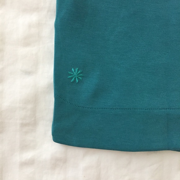 Athleta Green Seasoft Sweatshirt Tee - Picture 10 of 16